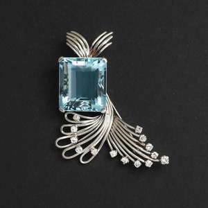Unique sky blue topaz Gemstone brooch, premium quality and look brooch, 925 starling silver brooch, for men's Unique look, for gift.