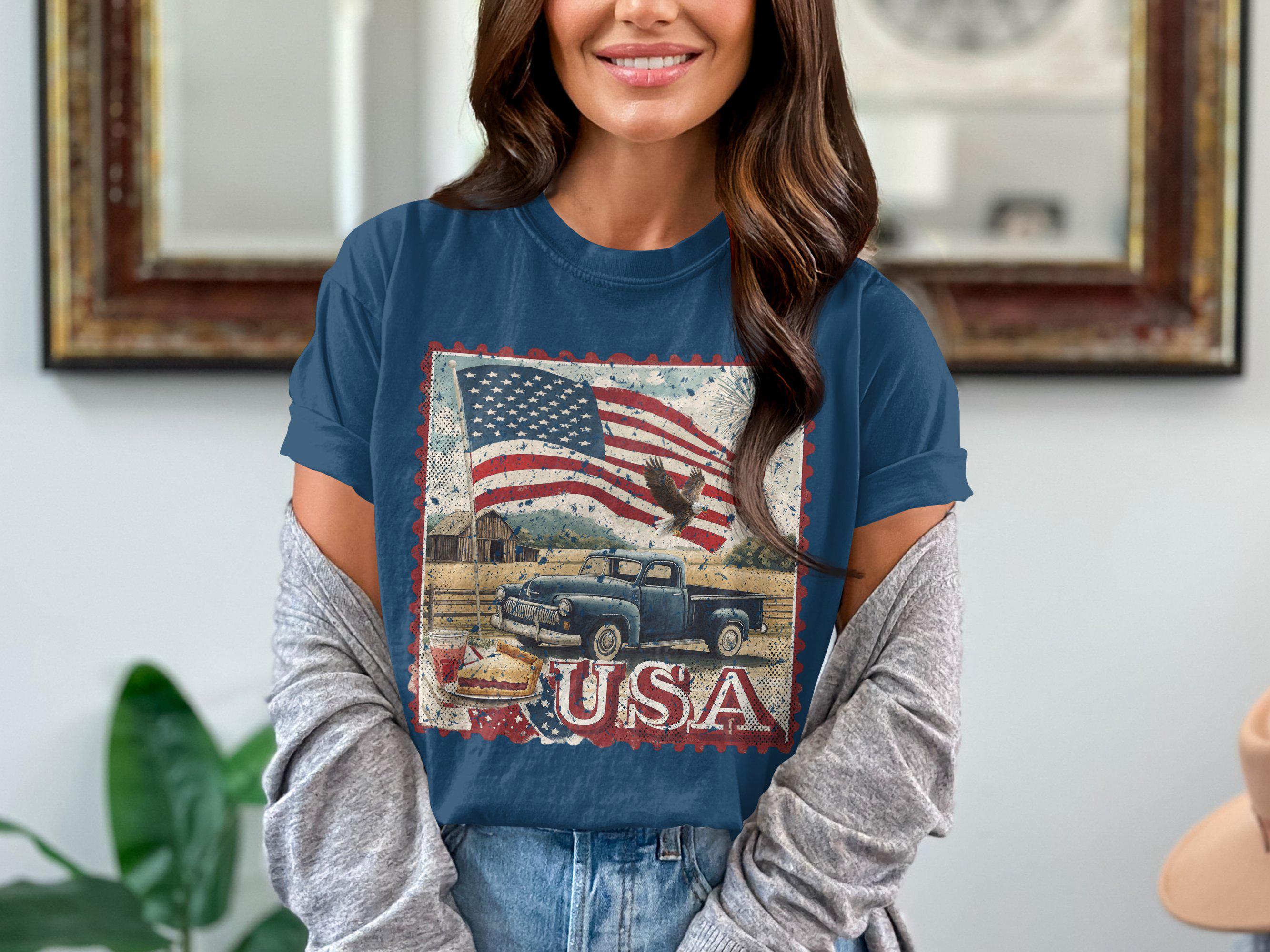 ヴィンテージアメリカ国旗Tシャツ：愛国的なイーグルトラックデザイン 