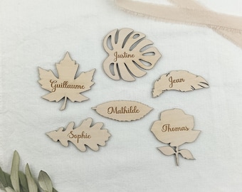 Personalized wooden wedding place cards, leaf-shaped guest name holders