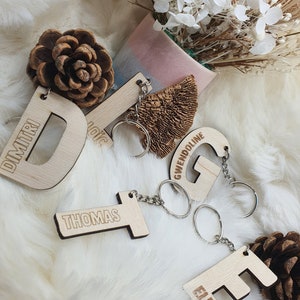 Llavero de madera personalizado - Inicial del nombre - Idea de regalo - Letra - Inicial - Monograma