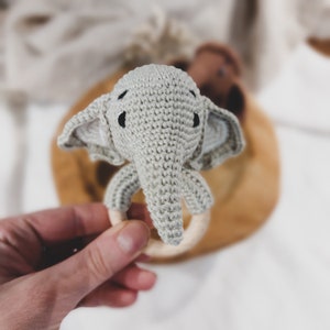 PDF- Häkelanleitung Deutsch: Greifling/Rassel Elefant Emma