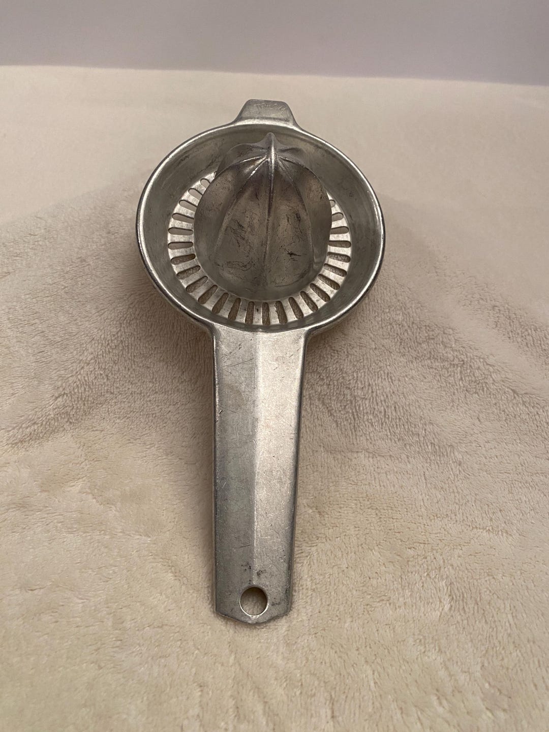 Vintage Aluminum Citrus Juicer - Etsy