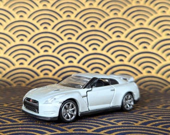 Nissan GT-R シルバー 2008 TOMY 1/64 Tomica Tomy PREMIUM Model Car Subaru Impreza, Nissan GTR R34