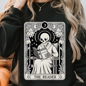 The Reader Tarot Card PNG, Reading Skeleton Sublimation Design, Book Lover Booktrovert Skull Tarot T-shirt Mug PNG File, Digital Download