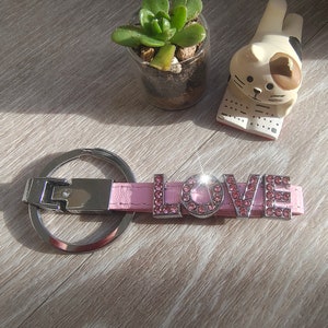 Llavero especial con nombre personalizado, llavero con brillantes diamantes de imitación rosas, letras, joyería de cumpleaños, regalo brillante para mujeres, niñas, amigas, mamás, bodas, novias