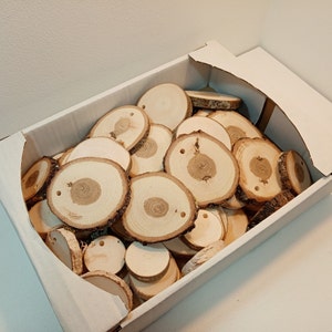 50 pieces Oak maple birch sanded Tree slices Discs Wood rings with a hole Christmas decorations
