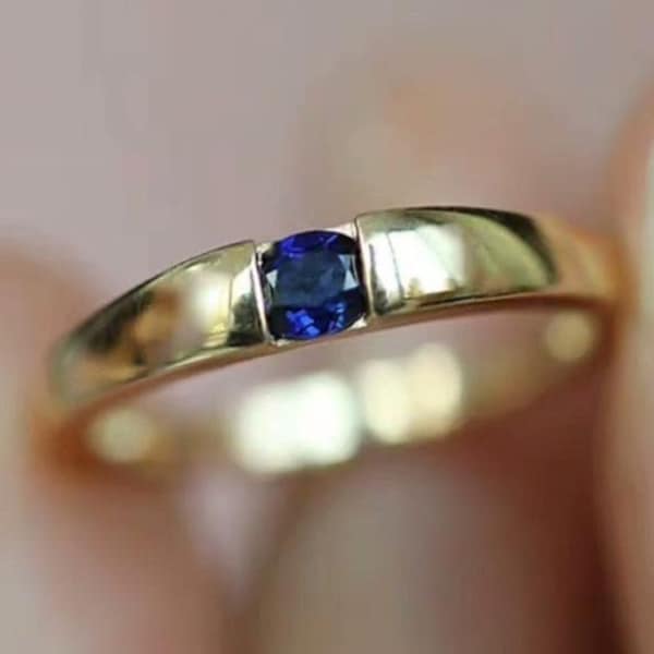 2.00 Carat Blue Sapphire Round Cut Gemstone Ring, Tension Set Engagement Ring in 14K Yellow Gold, Marriage Proposal Ring For Girlfriend.