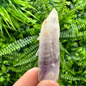 Wonderful Amethyst Phantom whit Cérusite, natural minerals souvenir crystal,collectors specimen,rare crystal,rare Amerhyst,gift,souvenir