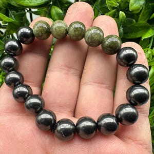 Shungite/Jade Bracelet,19 BEADS EMF Protection,Natural Shungite,Beaded bracelet,Gemstone Bracelet,10mm Round Gemstone Bracelet,Gift,souvenir
