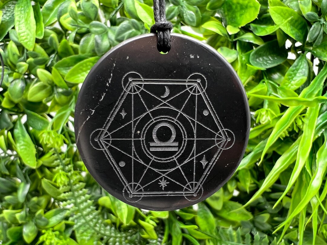 ♡春⭐︎隆浜様/リクエスト♡ シュンガイトブレスレット&ネックレス ♡春⭐︎隆浜様/リクエスト♡ シュンガイトブレスレット&ネックレス