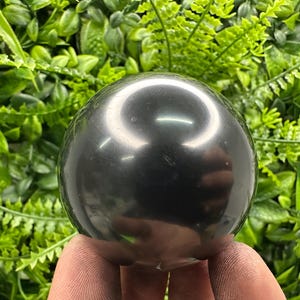 Shungite Sphere 5cm.Shungite Crystal Sphere,Healing Crystal,Highly Energetic Metaphysical,EMF Protection,Polished Sphere,5G Protection