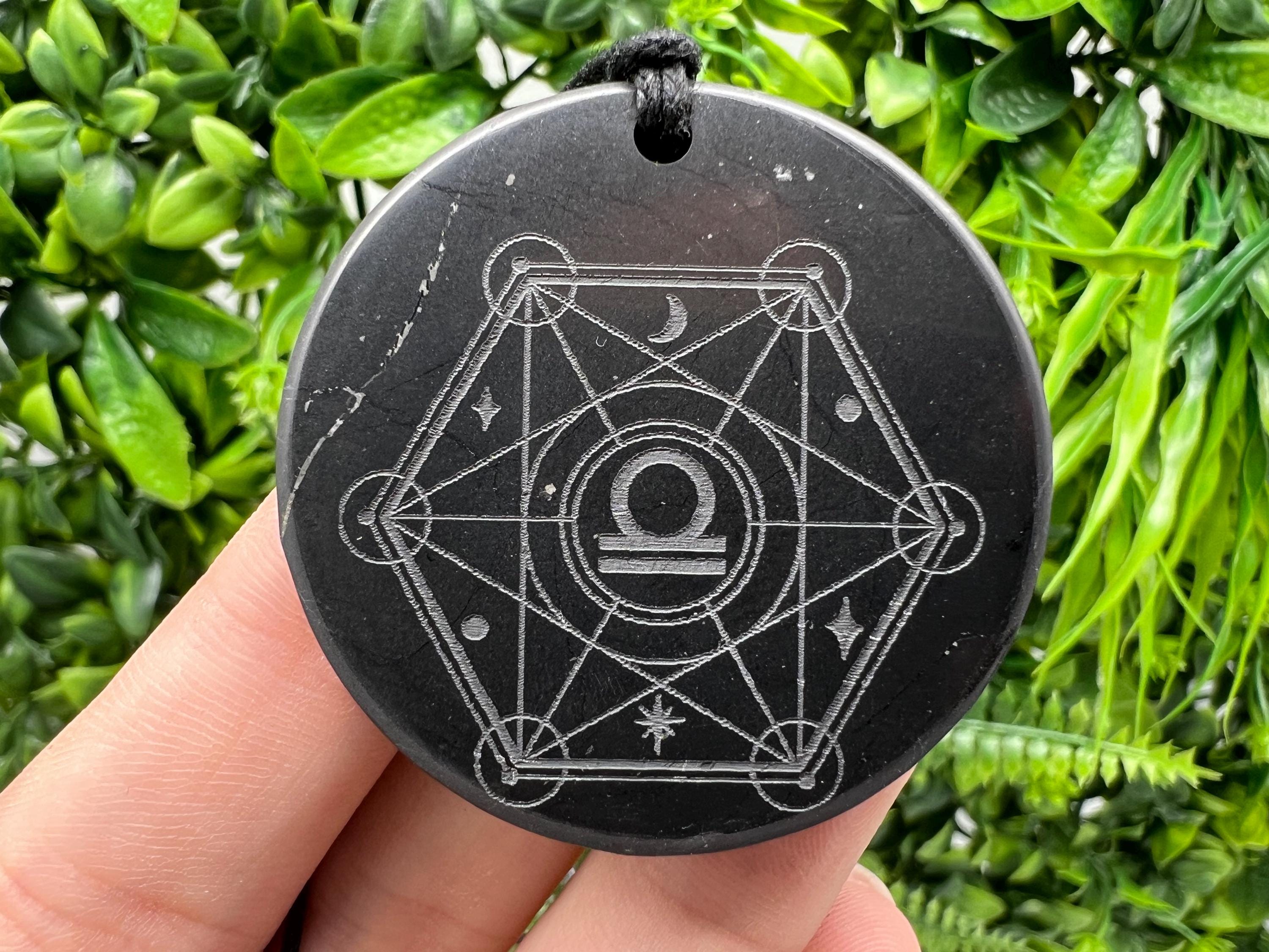 シュンガイト天秤座ペンダントネックレス：電磁波保護ヒーリング