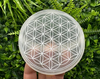 ONE (1) 12cm Flower of life selenite plate/recharging,stone purification,crystals,lithotherapy,fibrous gypsum Selenite plate