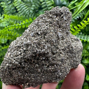 RARE! Lovely pieces 100% natural shiny Pyrite,false gold, floating pyrite, fool&#39;s gold natural minerals crystal souvenir gift minerals