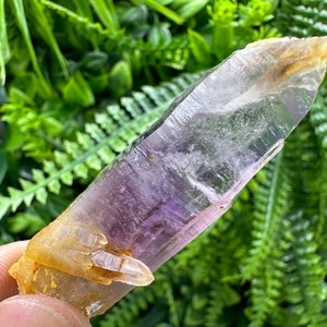 Wonderful Amethyst Phantom whit Cérusite, natural minerals souvenir crystal,collectors specimen,rare crystal,rare Amerhyst,gift,souvenir