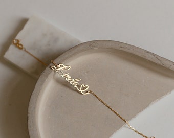 Personalised Custom Name Bracelet - Family Heart Engraved Engraving Pe –  Tazeen - تزين - To Adorn