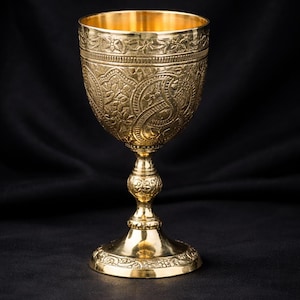 Solid Brass Engraved Goblet with Velvet Box – Heavy Vintage Medieval Chalice Cup – Personalized Royal Wedding Gift, Gothic Barware Decor