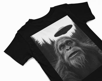 風変わりなビッグフットTシャツ、ユニークなイエティUFOTシャツ、エイリアン遭遇シャツ、未確認生物愛好家へのギフト、陰謀論ファンアパレル、おもしろ超常現象トップス