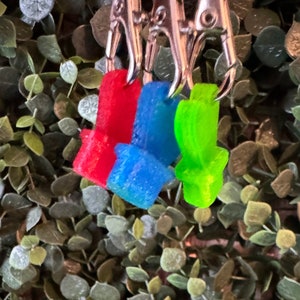 hot cup stoppers/ keyring stoppers/ clip on stoppers/ 3d printed stoppers/ travel cup keepers