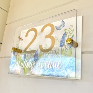 Hausschild Wand Blumen Cottage Türnummer Straßenname Plakette Acryl Dual Layer Hübsche Wildblumen