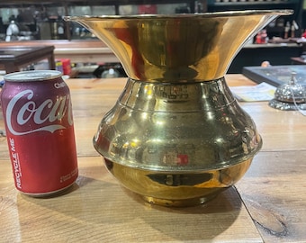 ジタン ヴィンテージ真鍮製灰皿 ヴィンテージ真鍮製痰壺と灰皿 - Etsy 日本