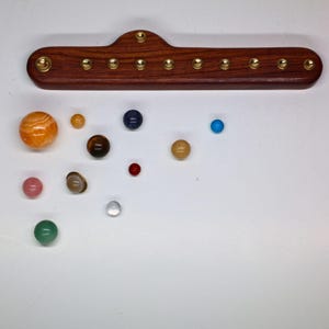 Precious Stones Planet Display |Sun, Earth and its Moon and 9 Planet Set with Semi-Precious Stones | Rosewood Solar System Sculpture Bild 2