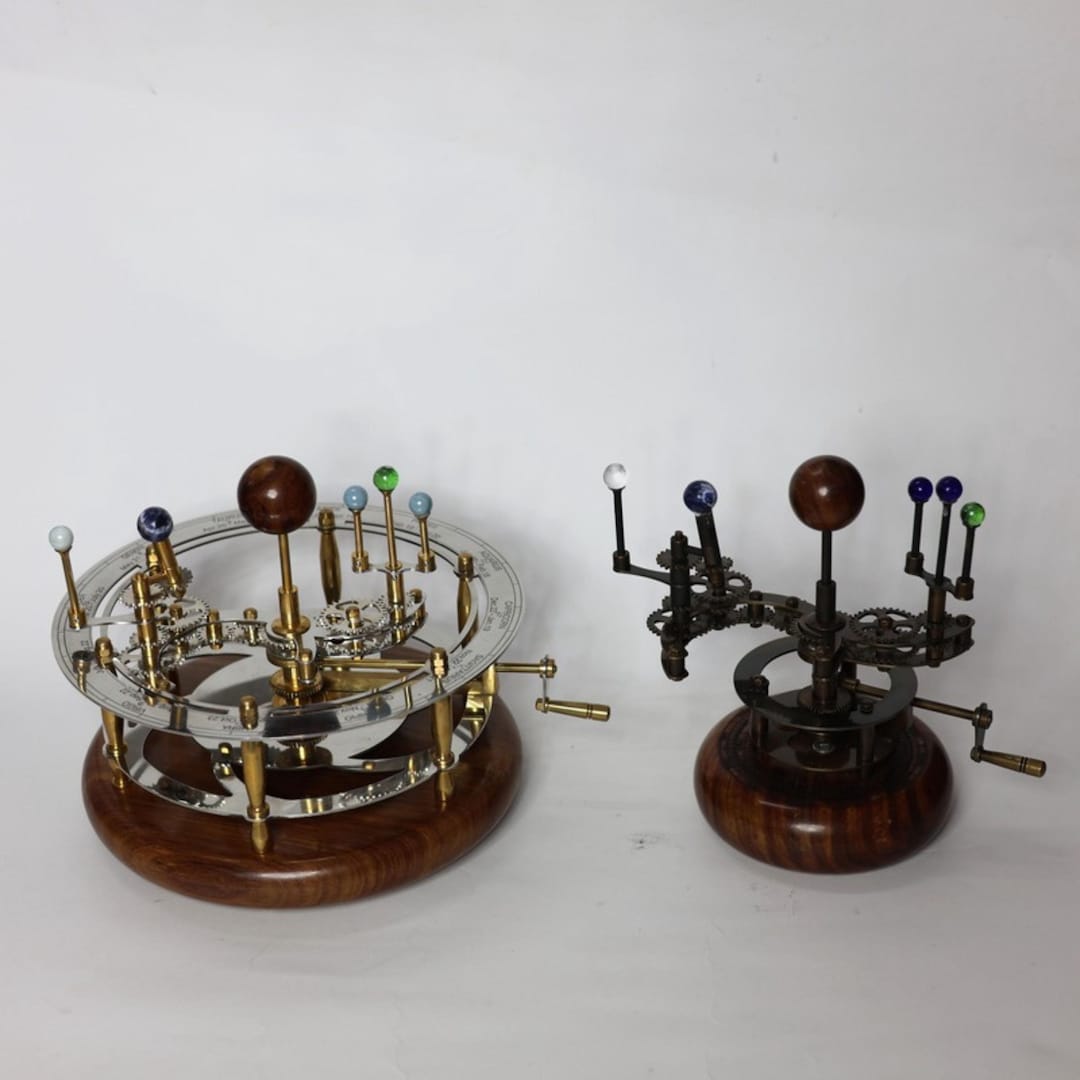 太陽系天体モデル 完全に機能するアンティーク太陽系儀 土星付き
