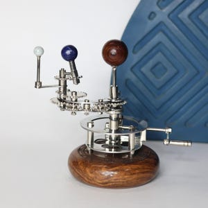 Orrery A Premium Home Décor 8 &quot;Kunststück, Sonnensystem mit Halbedelstein oder Murmeln