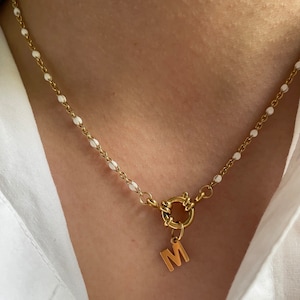 Collier Agnès pendentif lettre, fermoir et chaine dorée avec perles, acier inoxydable, bijou femme, jewellery, idée cadeau, personnalisé,été image 2