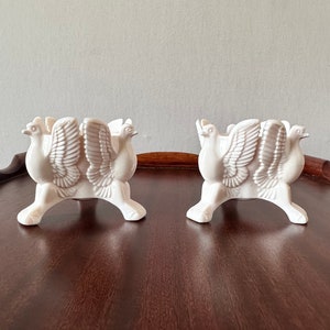Candle Holders (Eagles) - Vintage 1950s JEANETTE SHELL PINK Milk Glass (P02)