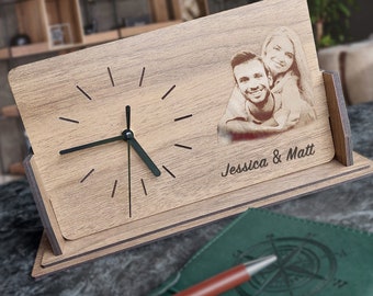 AANGEPASTE FOTOKLOK / Gepersonaliseerde houten bureauklok / Verjaardagscadeau