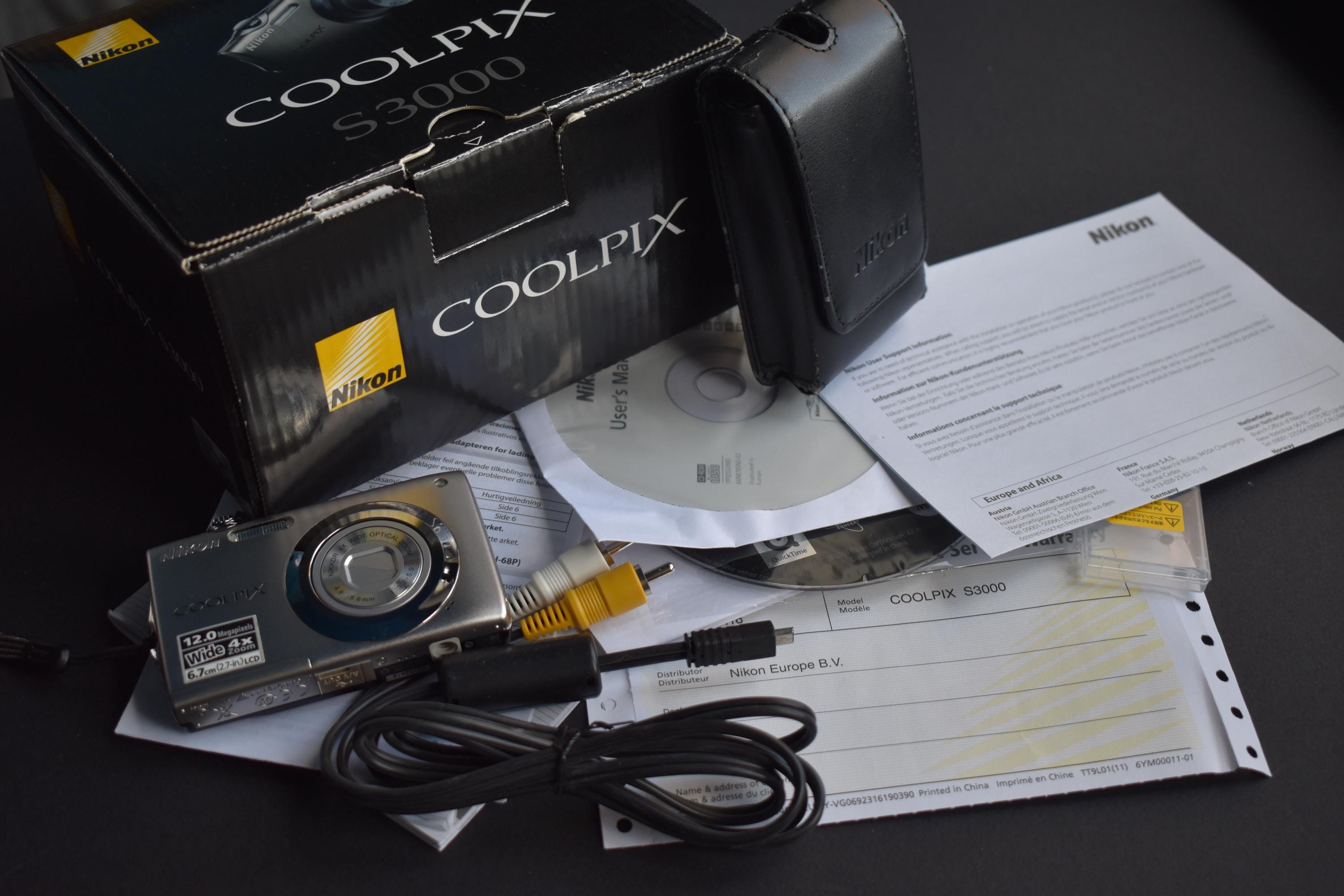 Nikon COOLPIX S3000: 12.0MP Silver Digital Camera With Box - Etsy