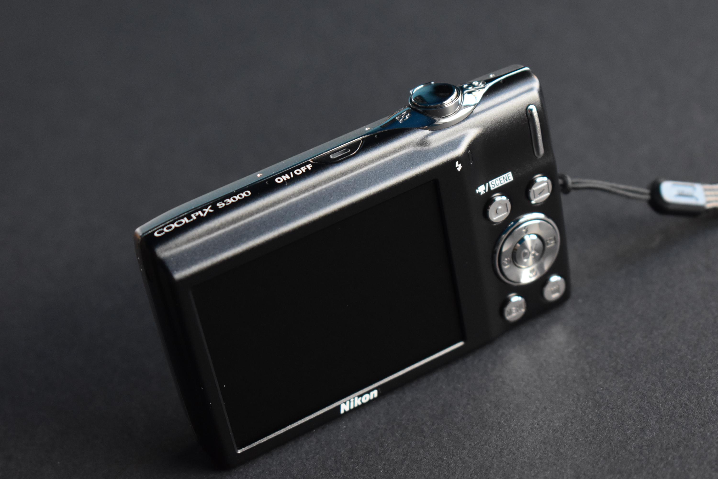 Nikon COOLPIX S3000 シルバー 【公式通販】