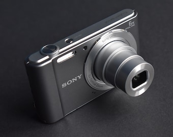 Sony Cyber-shot DSC-W810: 20.1MP Digital Compact Camera - With Accessories