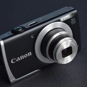 Canon PowerShot A2600 HD 16.0MP Digital Camera - Black Fully Working