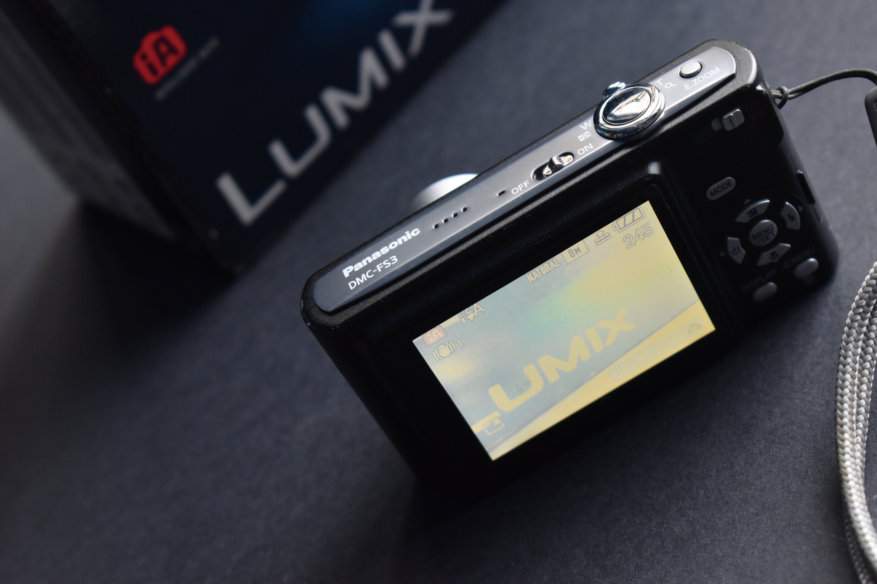 PANASONIC LUMIX DMC FS3 8.1 Mp Digital Leica Compact Digital