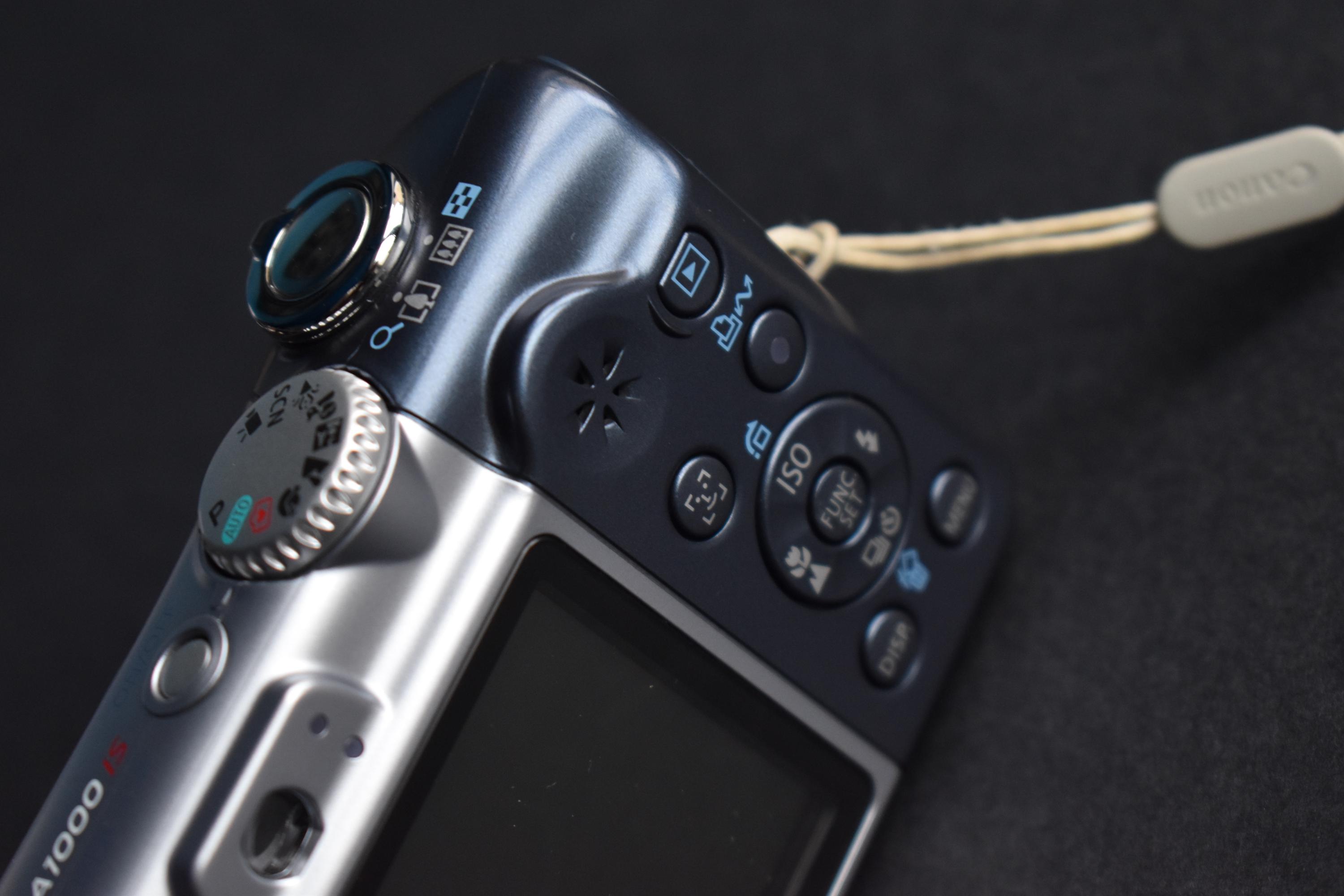 Canon Powershot A1000 IS 10.0 MP 4.0x Optical Zoom Digital Camera