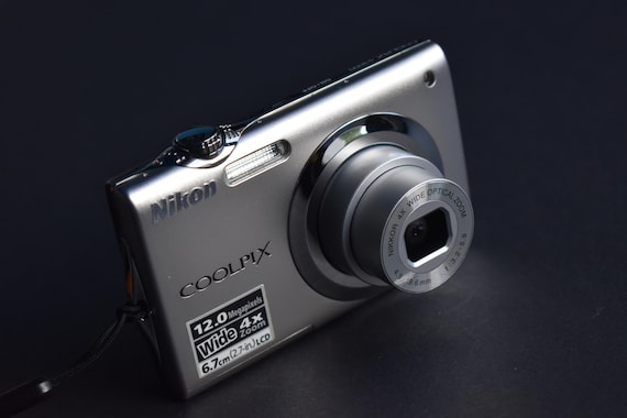 Nikon COOLPIX S3000: 12.0MP Silver Digital Camera With Box - Etsy