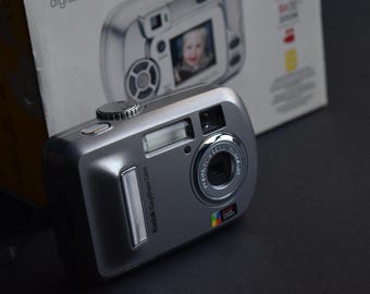 Kodak EasyShare C310 Digital Camera 4.0MP - Silver (Incl. BOX)