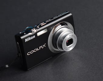 Nikon Digital Camera Coolpix S220 10.0MP BLACK Digitale Compact Camera Zoom