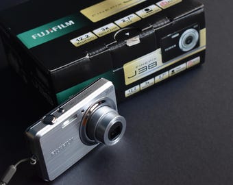 Fujifilm Finepix J38 Digital Camera 12MP with 3x Optical Zoom Incl. BOX