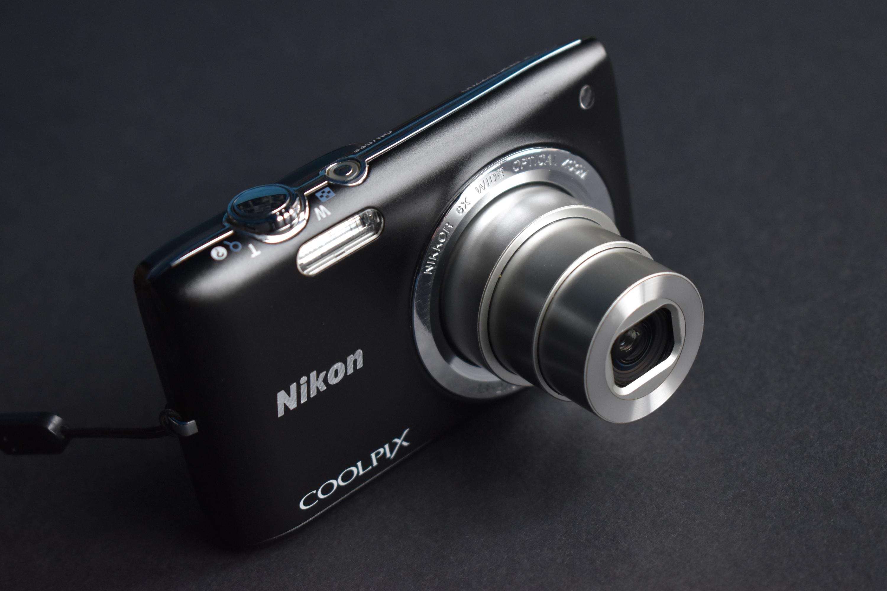 Nikon Coolpix S2700 16 MP Point and Shoot BLACK Digitale Compact 