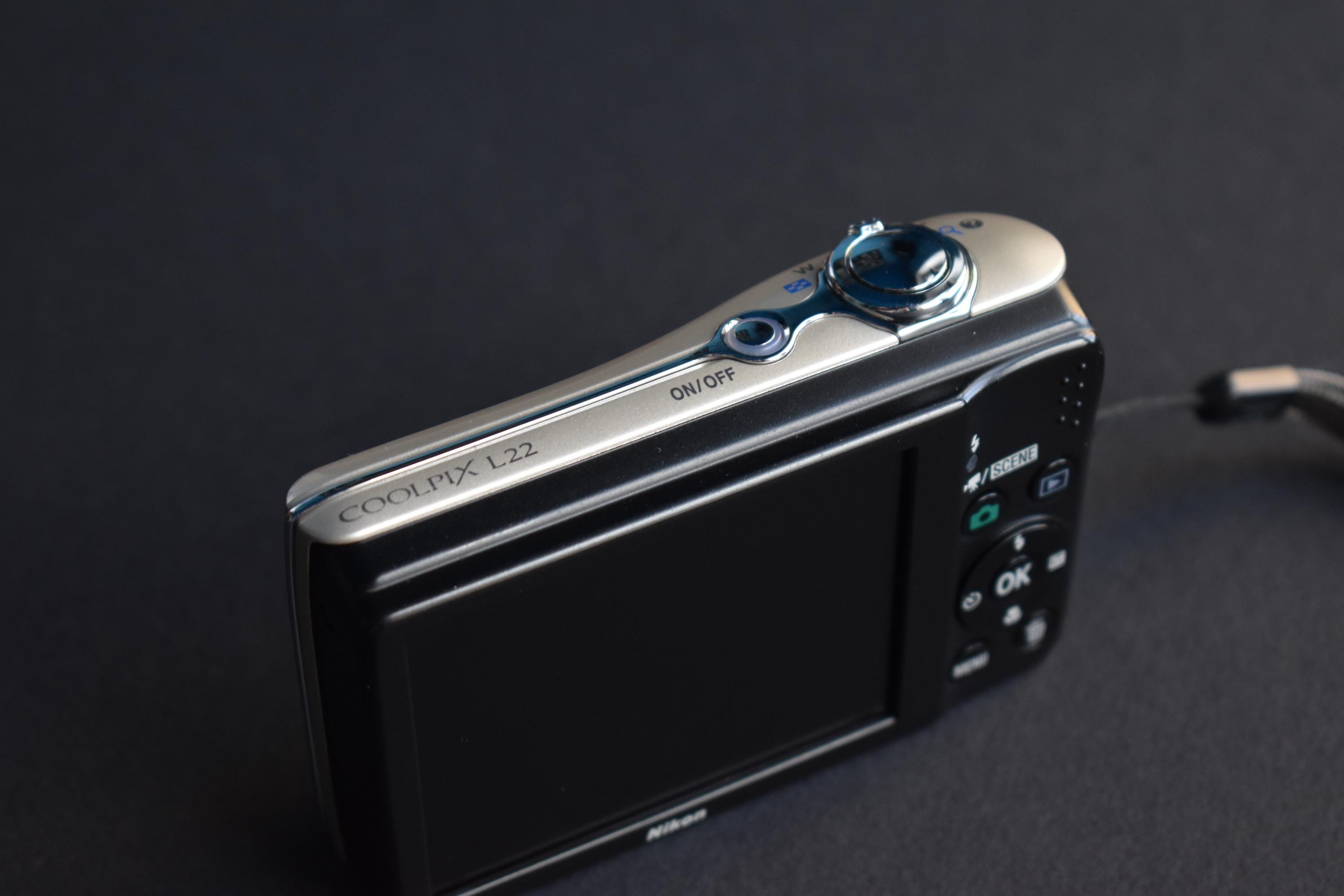Buy Nikon COOLPIX L22 - 12.0MP 3.6x Zoom Camera Compact Camera