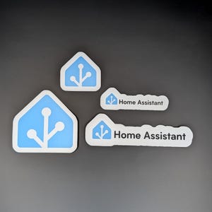 Pegatinas para Home Assistant, paquete de logotipos de vinilo para hogares inteligentes con acabados mate y holográficos.