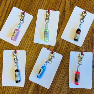Custom Alcohol Keychains Custom Wine Vodka Beer Bottle Soda Pop Drink Bartender Keychains Resin Bottle Keychain Alcoholic Drinker