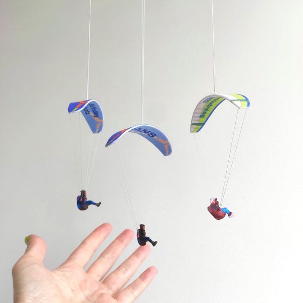 Paraglider PG mit beliebiger Aufschrift auf der Unterseite des Flügels, hängendes Ornament, PG-Souvenir, Innen- und Autodekor für Himmelsliebhaber
