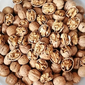 Energizing Snack:Fresh Organic In-shell Walnuts,Quality and Deliciousness,Fresh and Natura,Meet OurNatural In-shell Walnuts 500 gr