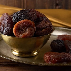 Sun Dried New Crop Jumbo Malatya Apricot Sun Dried Apricot 250 gr Natural