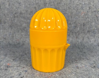 Exprimidor vintage amarillo Per Alimenti de 3 piezas, años 60 y 70 (fabricado en Italia)