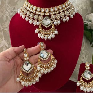 Polki kundan necklace set with maang tikka and earrings
